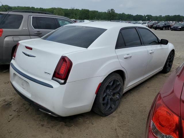 2019 Chrysler 300 Touring