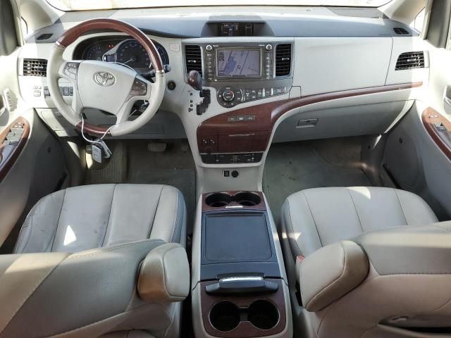 2013 Toyota Sienna XLE