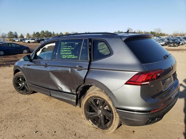 2023 Volkswagen Tiguan SE R-LINE Black