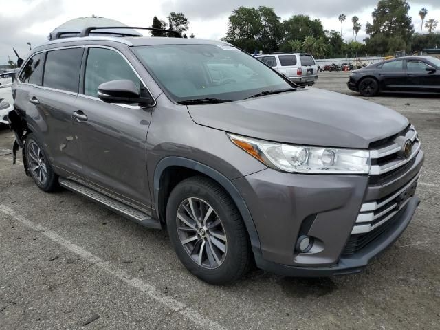 2018 Toyota Highlander SE