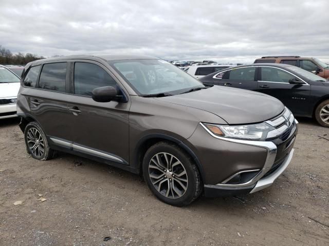 2017 Mitsubishi Outlander ES