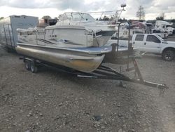 Salvage boats for sale at Madisonville, TN auction: 2006 Smokercraft Pontoon