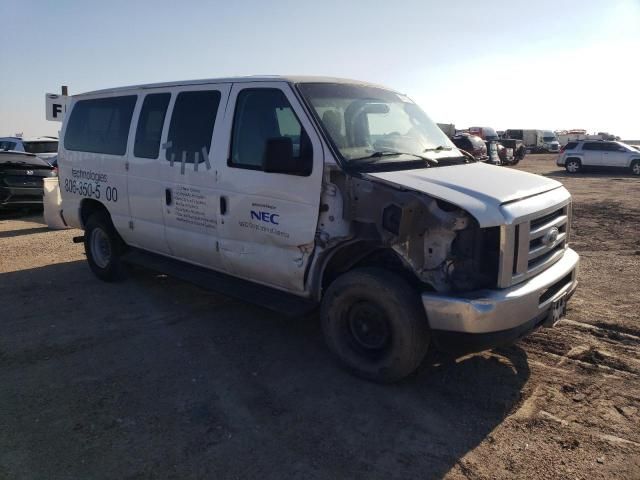 2011 Ford Econoline E350 Super Duty Wagon