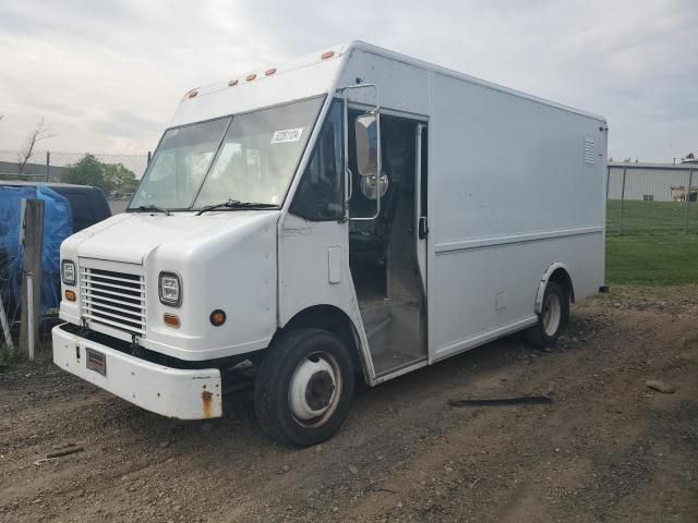 2005 Freightliner Chassis M Line WALK-IN Van