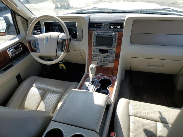 2012 Lincoln Navigator L