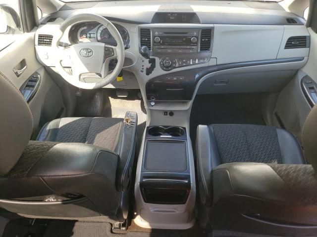 2013 Toyota Sienna Sport