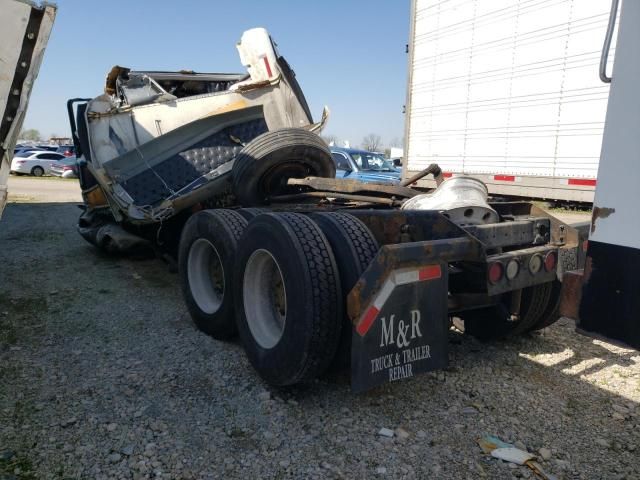 2007 Kenworth Construction T600