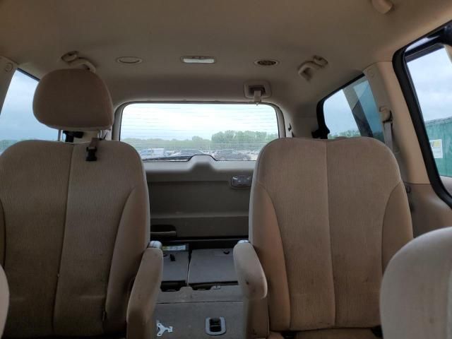 2012 KIA Sedona LX