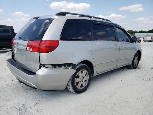 2004 Toyota Sienna CE