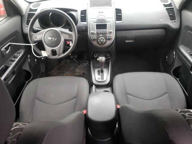 2010 KIA Soul +