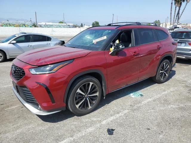 2022 Toyota Highlander XSE