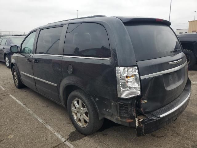 2011 Chrysler Town & Country Touring L