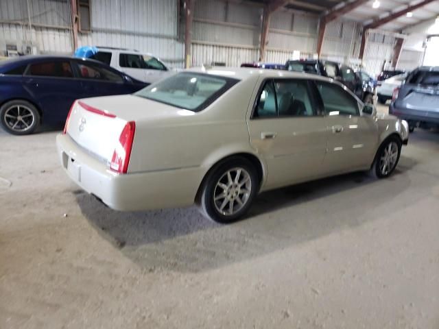 2011 Cadillac DTS Luxury Collection