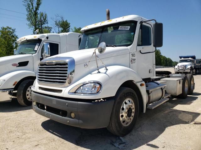 2005 Freightliner Conventional Columbia