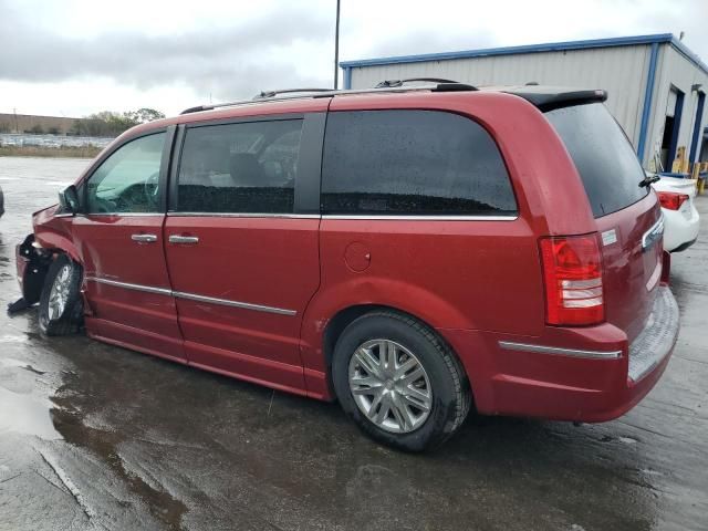 2008 Chrysler Town & Country