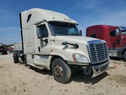 Salvage trucks for sale at Kansas City, KS auction: 2014 Freightliner Cascadia 125
