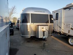 Camiones dañados por granizo a la venta en subasta: 2017 Airstream Flyincloud