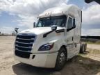 2019 Freightliner Cascadia 126