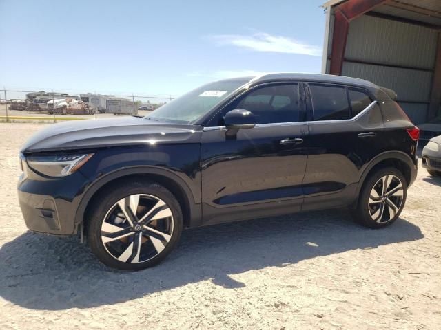 2023 Volvo XC40 Plus