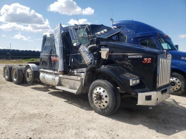 2020 Kenworth Construction T800