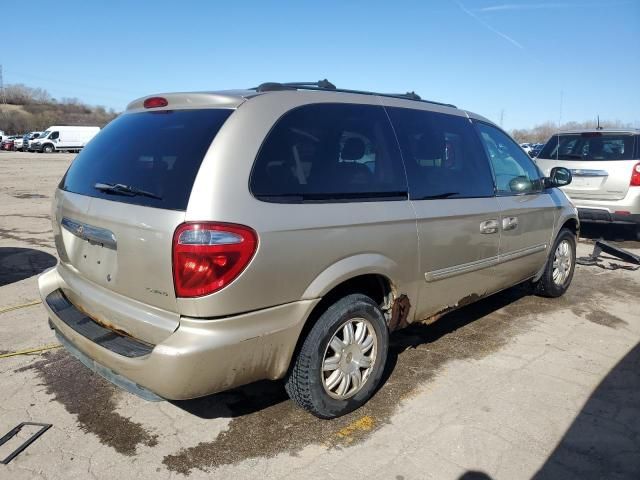 2005 Chrysler Town & Country Touring