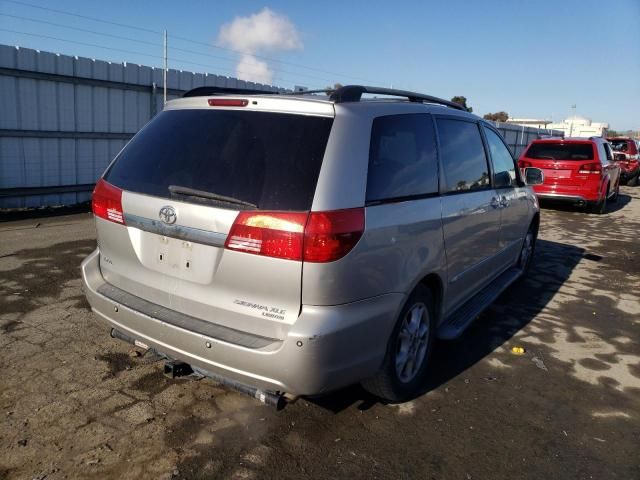 2004 Toyota Sienna XLE