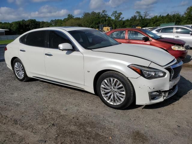 2016 Infiniti Q70 3.7