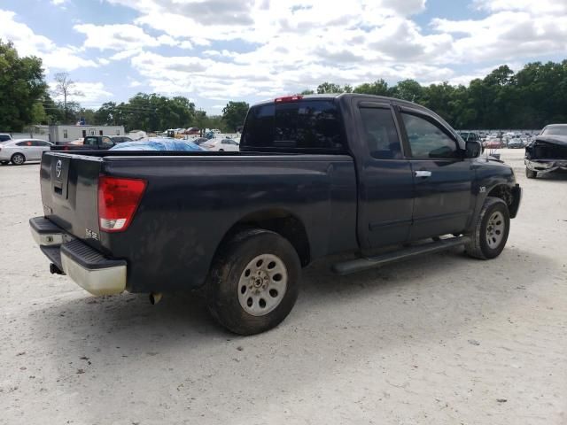 2004 Nissan Titan XE