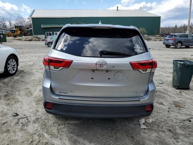 2018 Toyota Highlander SE