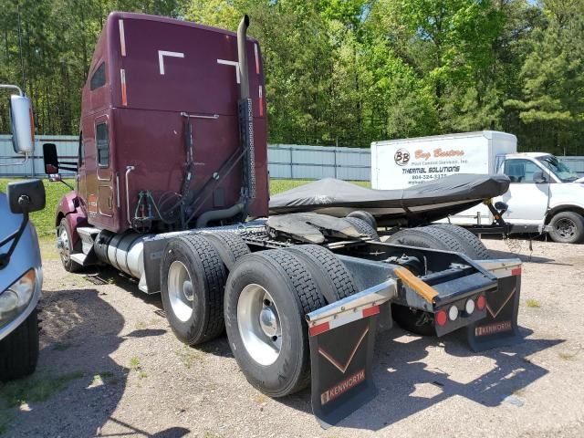 2016 Kenworth Construction T680