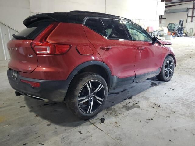 2019 Volvo XC40 T4 R-Design