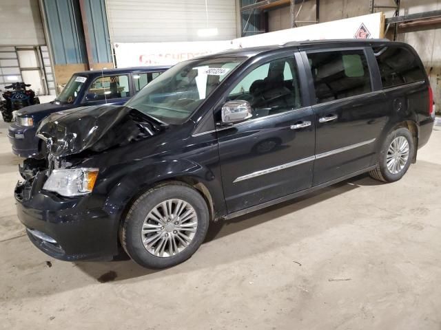 2016 Chrysler Town & Country Touring L