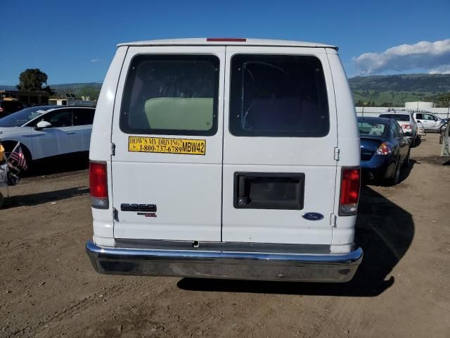 2013 Ford Econoline E350 Super Duty Wagon