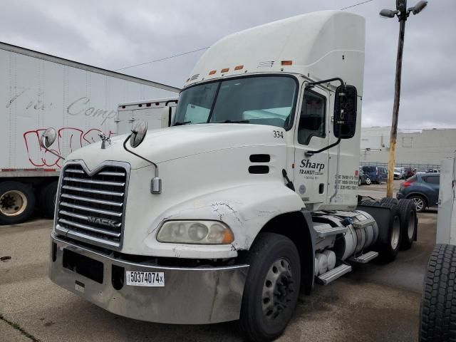 2015 Mack 600 CXU600