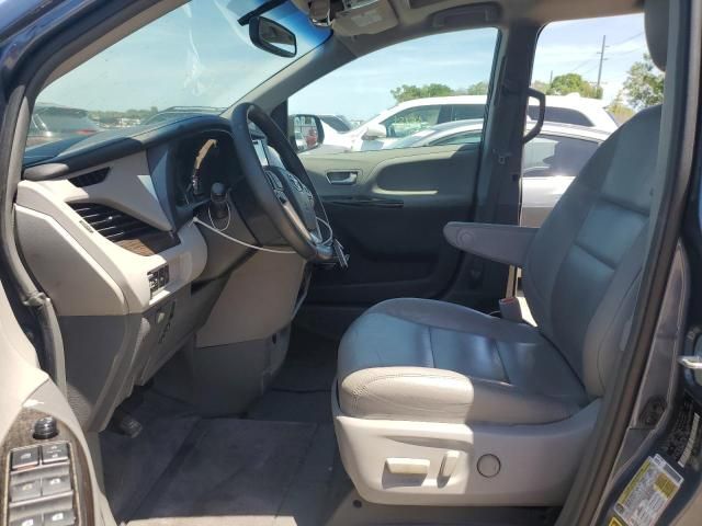 2017 Toyota Sienna XLE