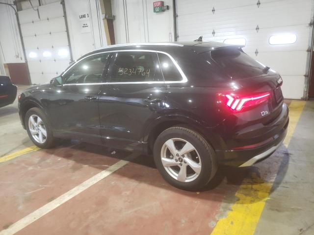 2022 Audi Q3 Premium 40