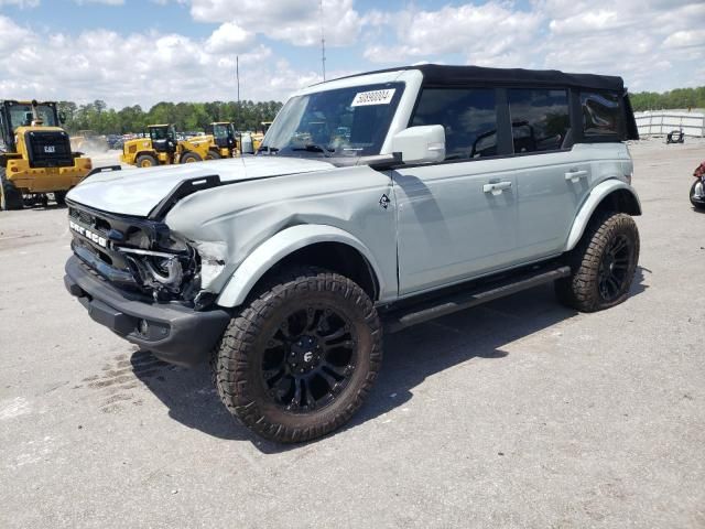 2021 Ford Bronco Base