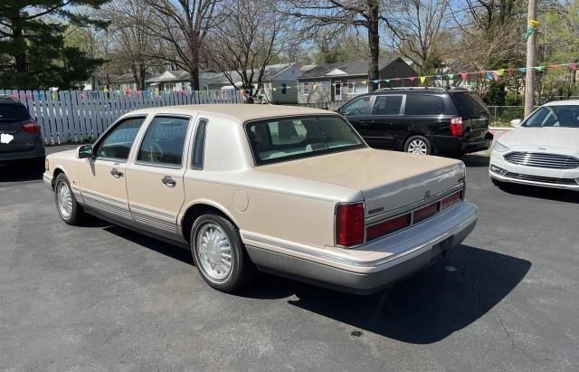 1995 Lincoln Town Car Signature