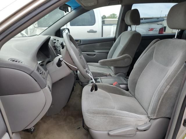 2008 Toyota Sienna CE