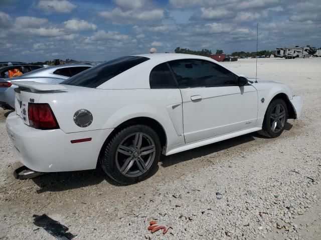 2004 Ford Mustang