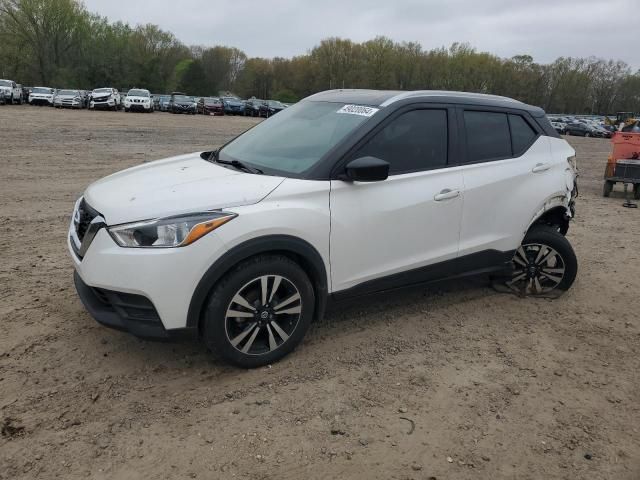 2019 Nissan Kicks S