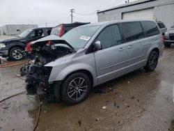 Salvage cars for sale from Copart Chicago Heights, IL: 2015 Dodge Grand Caravan SXT