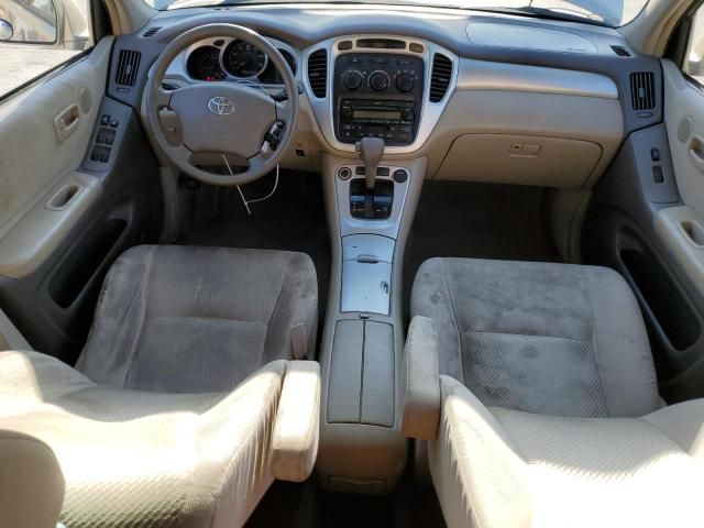 2004 Toyota Highlander Base