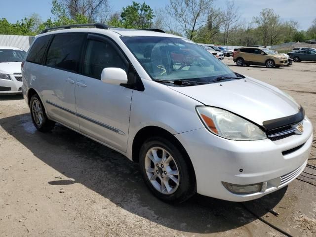 2004 Toyota Sienna XLE