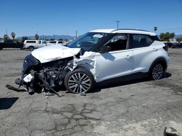 2022 Nissan Kicks SV