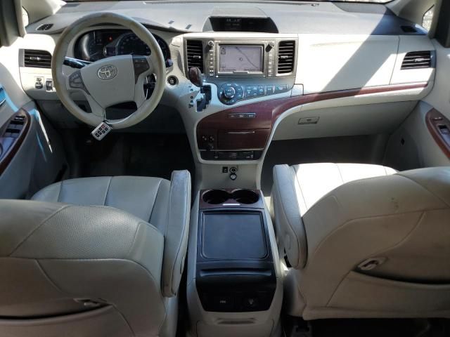 2012 Toyota Sienna XLE