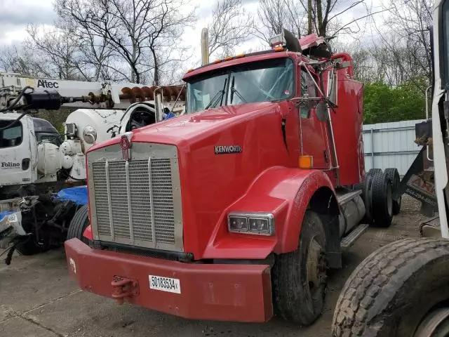 2012 Kenworth Construction T800