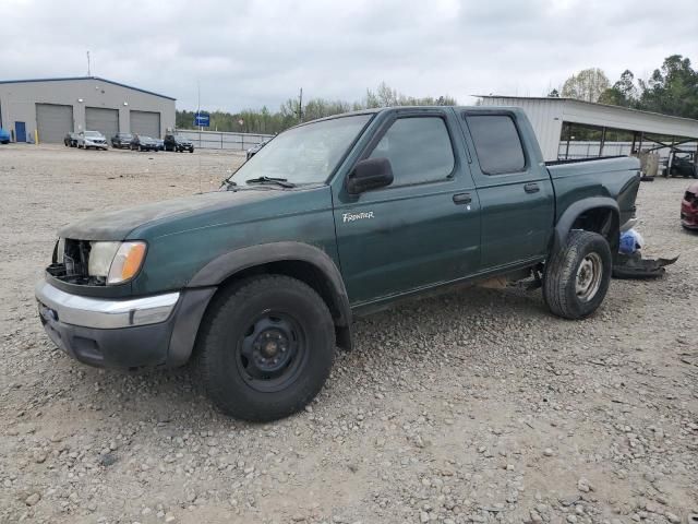 2000 Nissan Frontier Crew Cab XE