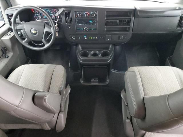 2022 Chevrolet Express G3500 LT