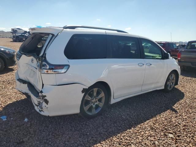 2014 Toyota Sienna Sport